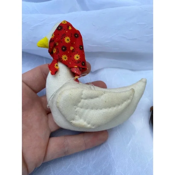 Vintage Country Goose Ornament Set Fabric Goose with Scarf & Grapevine Wreath - Picture 5 of 6